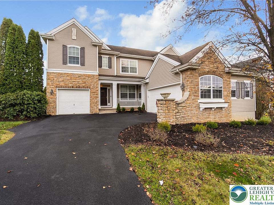 1st image of 2733 Meadow Lane Dr