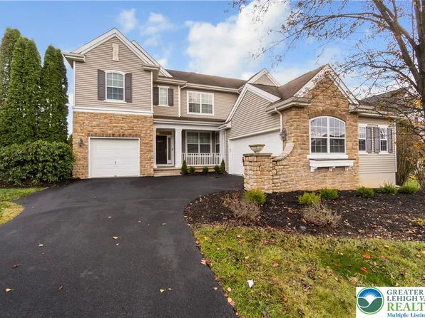2733 Meadow Lane Dr, Easton, PA 18040