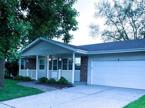 19 Saint David Dr, Saint Peters, MO 63376