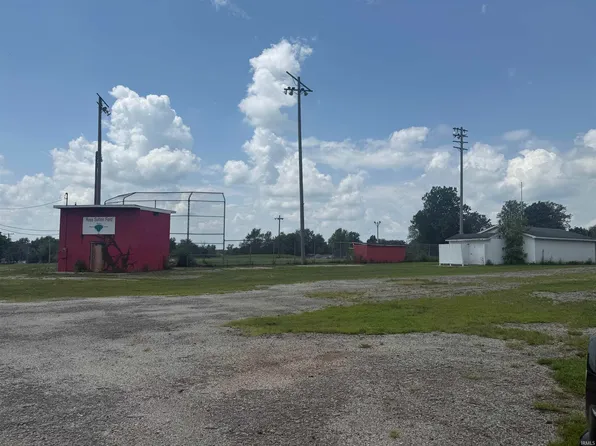 1580 S Spring St, Hartford City, IN 47348