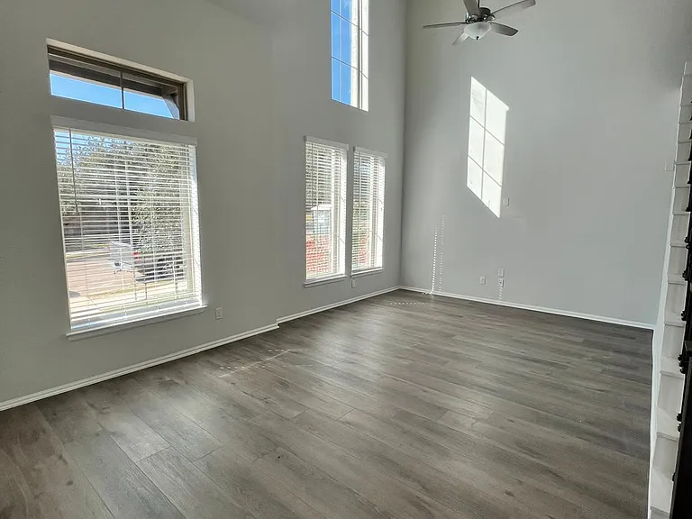 832 Azul Lagoon Dr — Photo 6