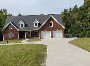 180 Victoria Ln, Roxboro, NC 27574