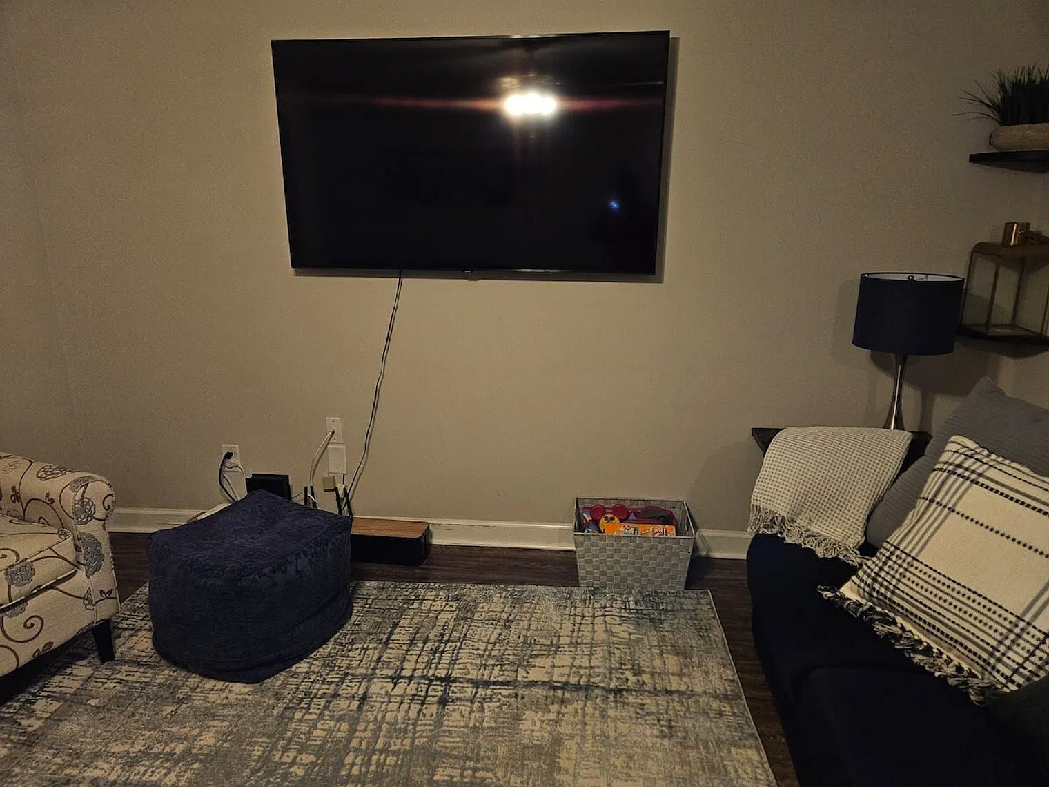 3 bed, 2.0 bath, 1194 sqft, $3,174 — Photo 4