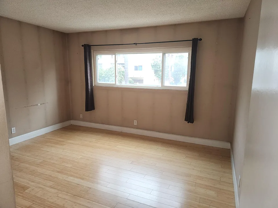 545 Chestnut Ave #111