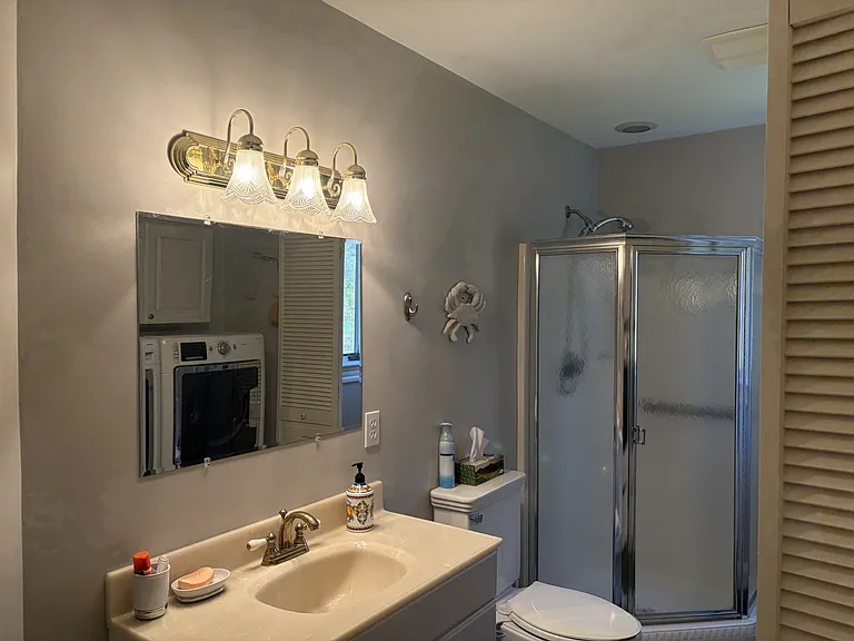 100 Gondola Ave — Photo 13