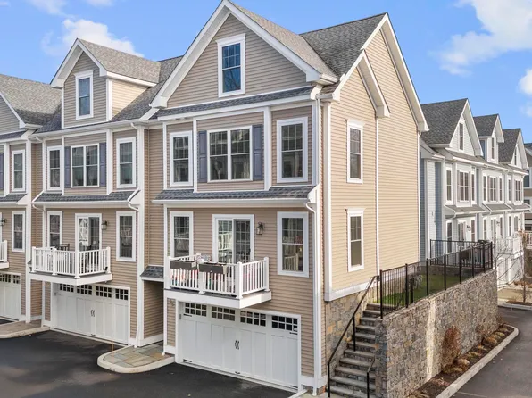115 Colonial Road #65, Stamford, CT 06906