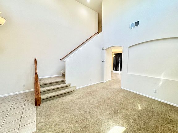 3rd image of 1776 Farnham Ave