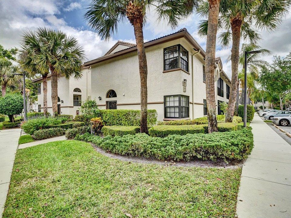 1st image of 5171 Floria Dr APT J