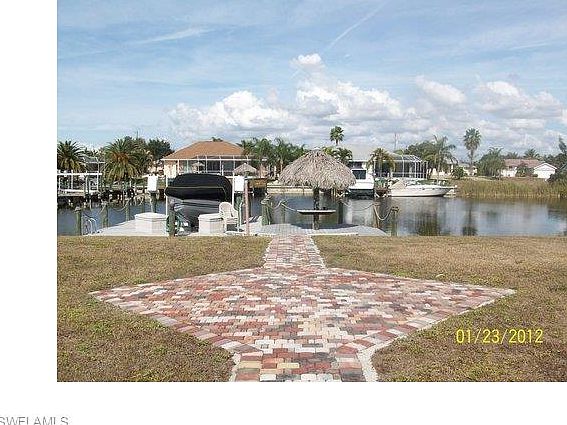 2nd image of 2717 SW 47th Ter