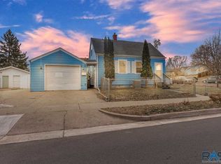 415 W Bailey St, Sioux Falls, SD 57104