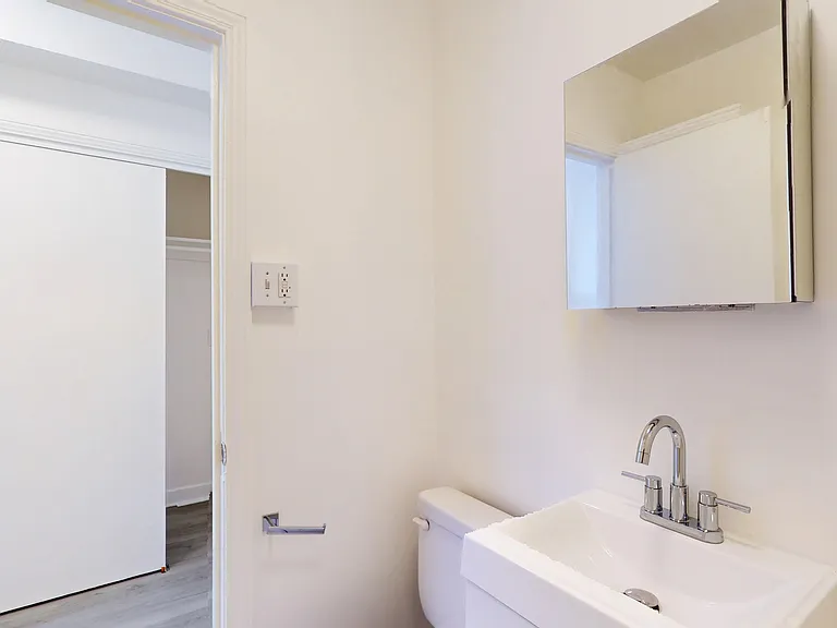 808 Eddy St #203 — Photo 9