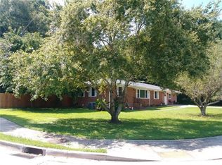 5916 Dodgen Rd SW, Austell, GA 30126