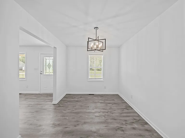 2634 Samuel Ct — Photo 8