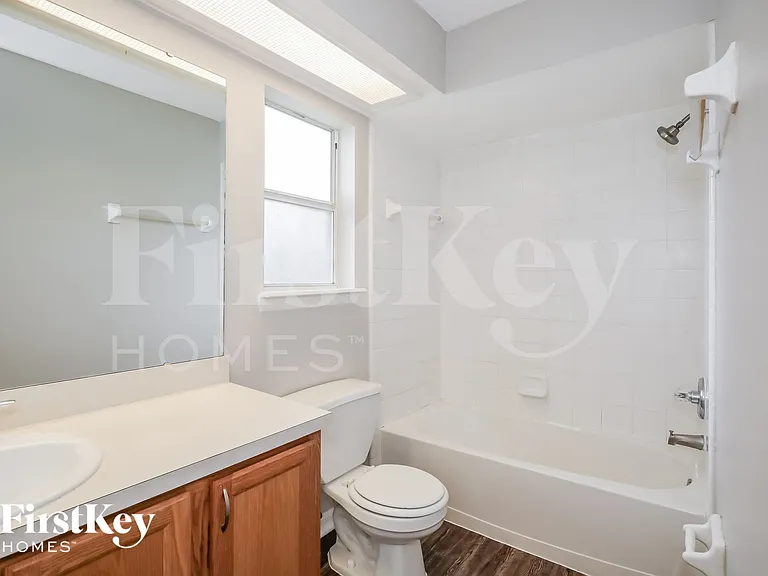 1814 Weston Cir — Photo 13
