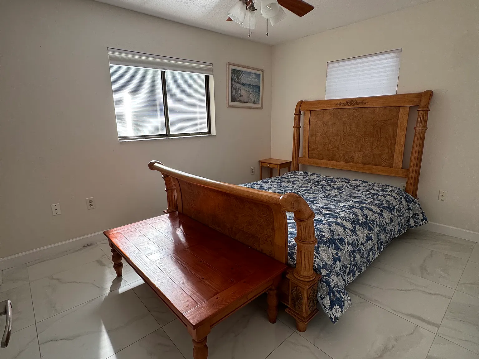1 bed, 2600 sqft, $949 — Photo 1