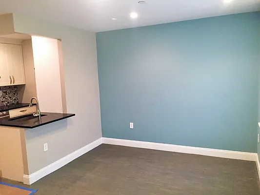 Rented by Remax Real Estate Professionals | media 17