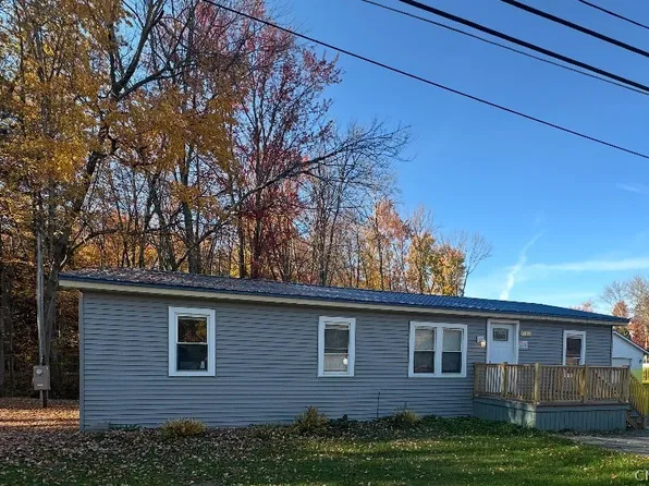 2405 Vienna Rd, Blossvale, NY 13308