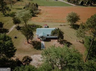 5082 Medders Rd, Baxley, GA 31513