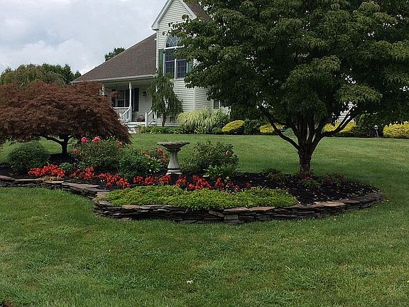 3rd image of 41 Cheryl Dr