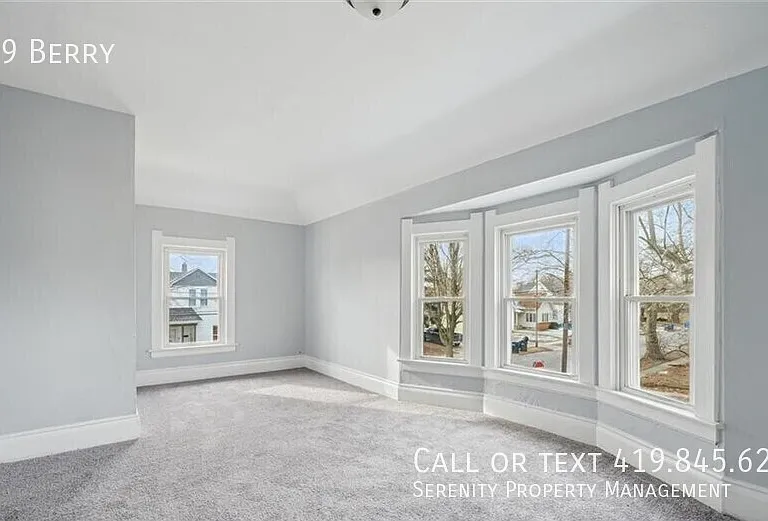 969 Berry St — Photo 12