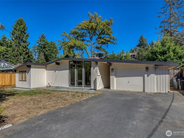 20224 1st Place S, Des Moines, WA 98198
