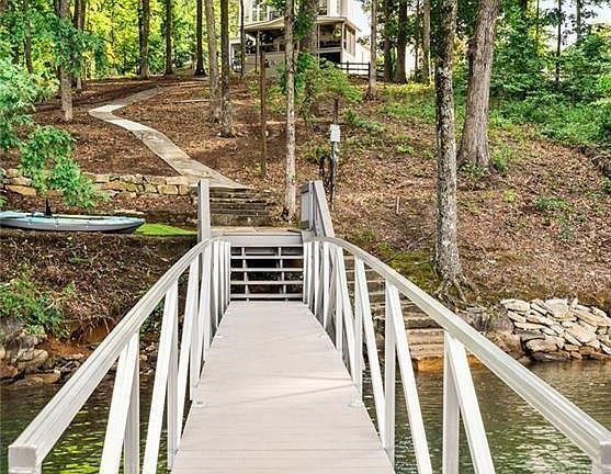 3rd image of 9370 Raldon Rd