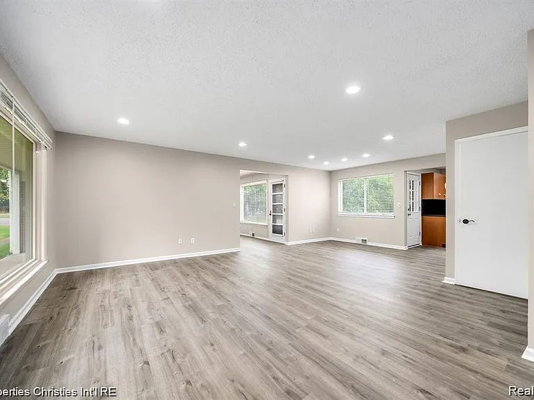 4912 S Clunbury Rd — Photo 10