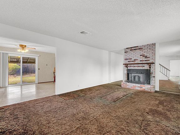 3rd image of 163 Fairview Dr