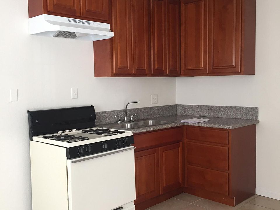 1st image of 221 S Montebello Blvd