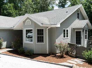 610 Pointe Wildwood Dr, Seneca, SC 29678