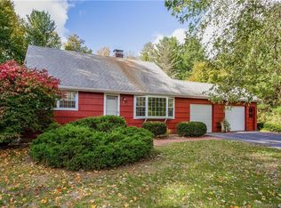 13 Knollwood Cir, Simsbury, CT 06070