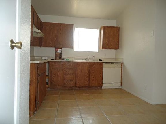 4th image of 465 W Ivyglen St APT 205