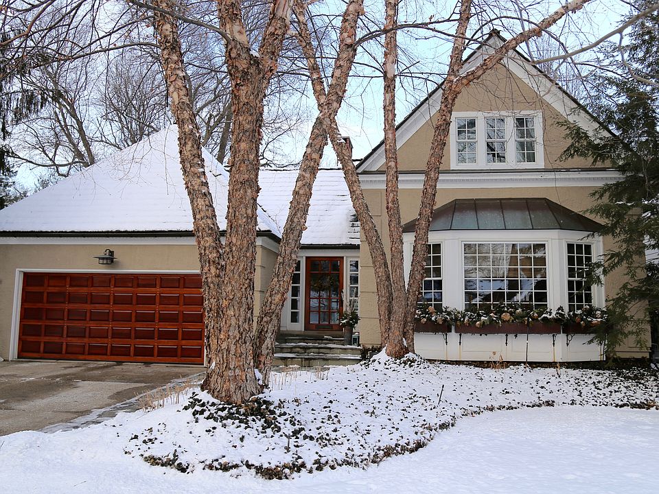 1st image of 170 Lakeview Ave