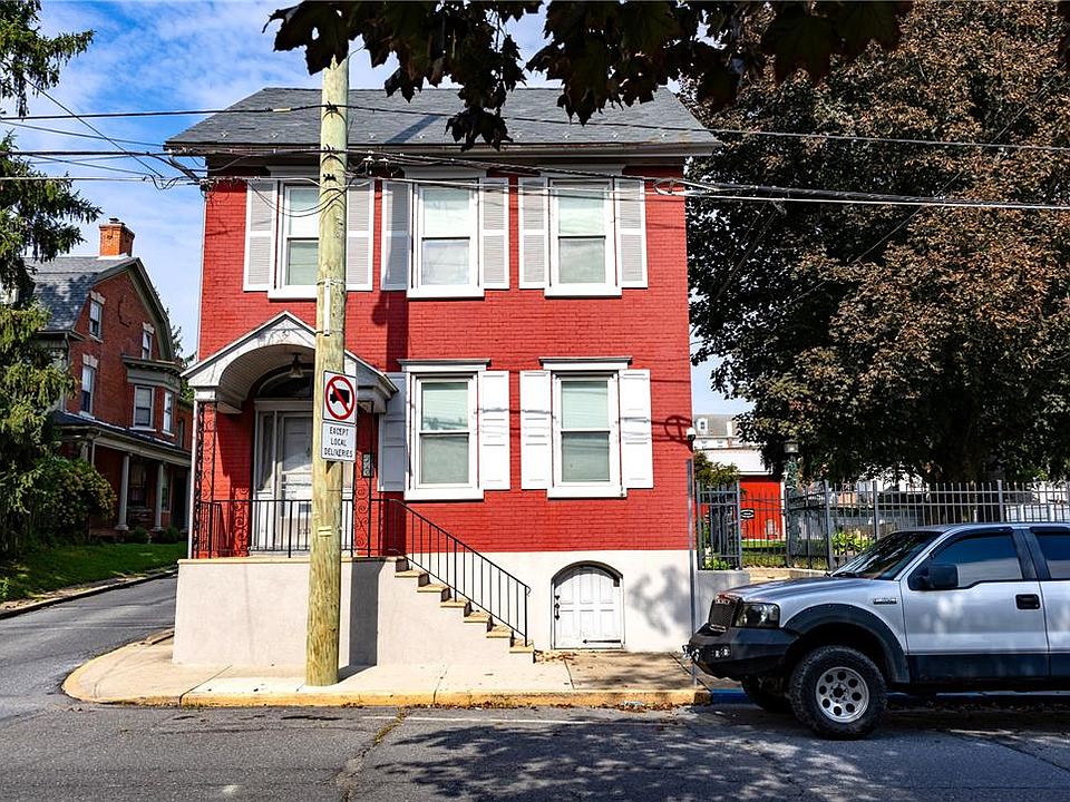 1st image of 123 Front St