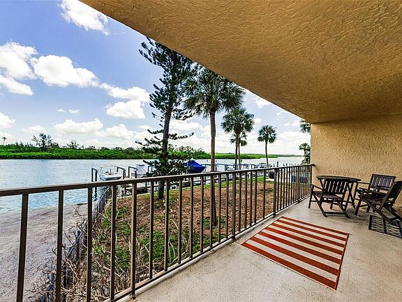 3rd image of 18201 Gulf Blvd APT 201
