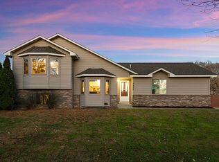 7909 Isleton Ave S, Cottage Grove, MN 55016