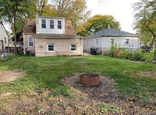 7590 Ziegler St, Taylor, MI 48180