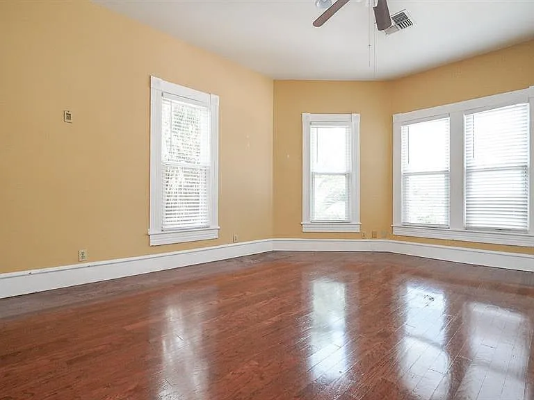 333 S Plant Ave — Photo 15