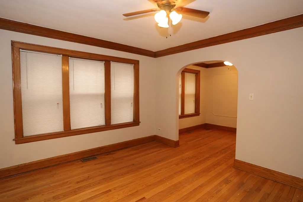 Building Photo - 3844 N Bernard St #1A