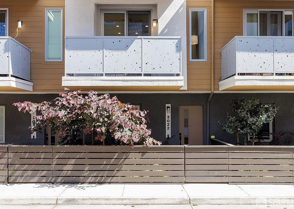 1st image of 3022 Santa Clara Ave