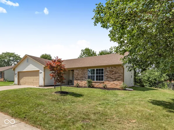7267 Woodside Dr, Avon, IN 46123