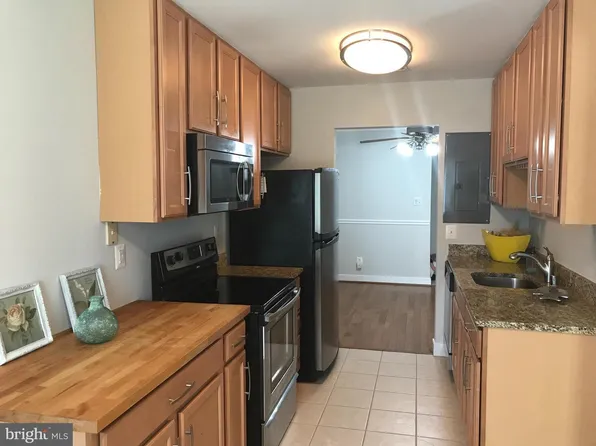 1225 Gemini Dr APT B, Annapolis, MD 21403