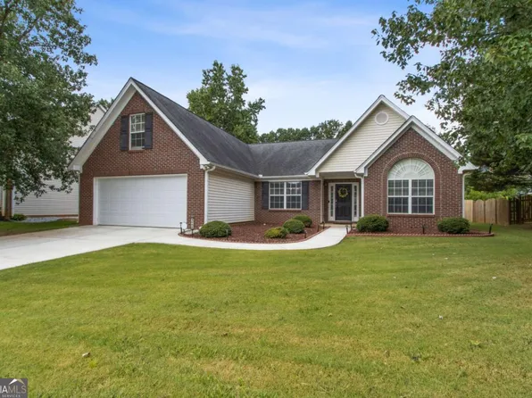 4060 Crescent Walk Ln, Suwanee, GA 30024