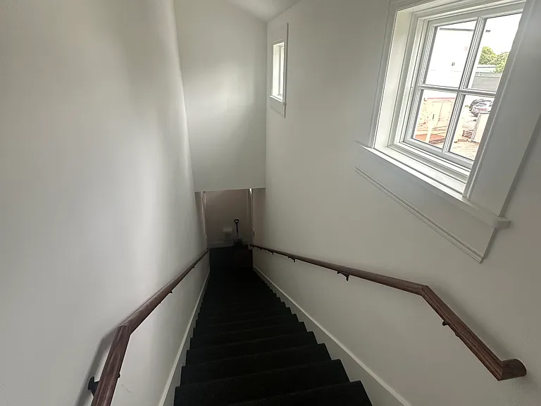 127 N Main St — Photo 13