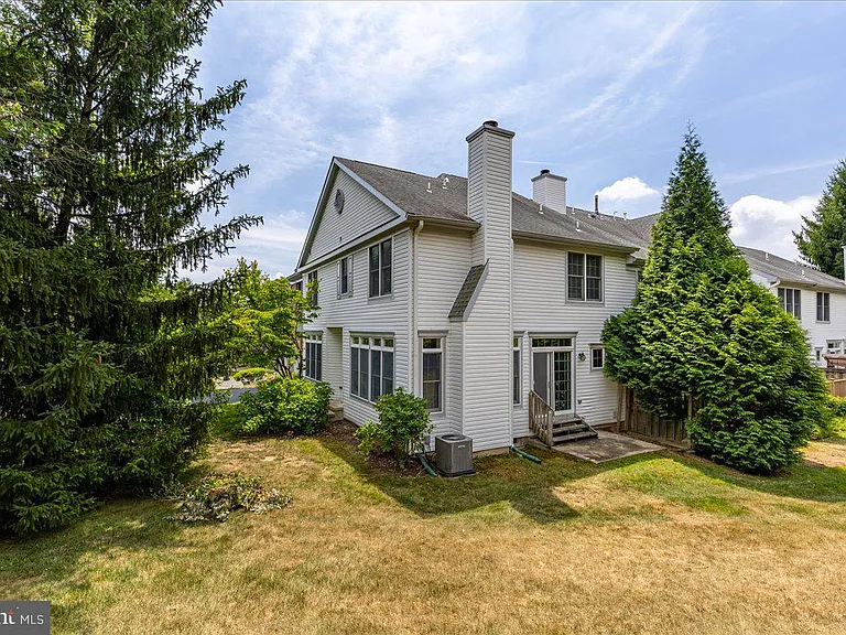 47 Wilkinson Way — Photo 20