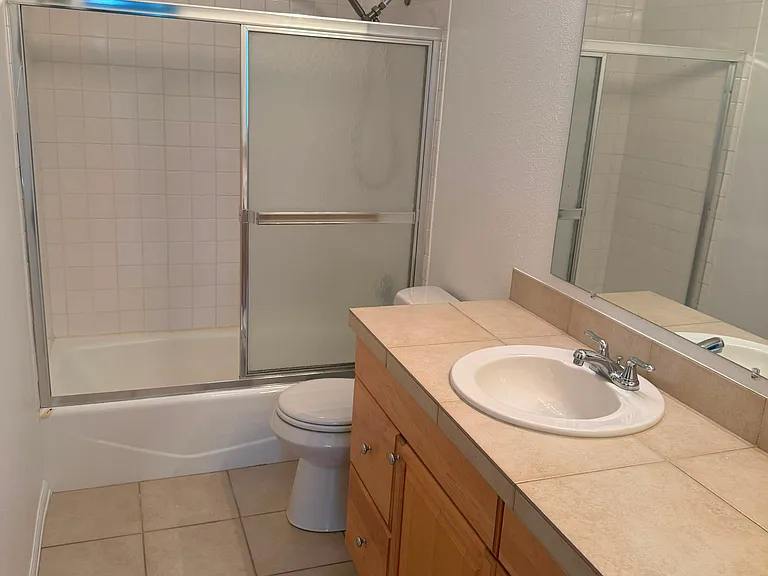 BEDROOM 4 BATH