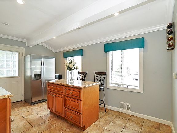 5th image of 40 Walton St