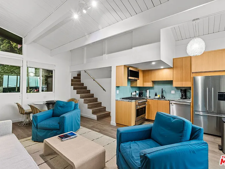 26044 E Pacific Coast Hwy — Photo 34