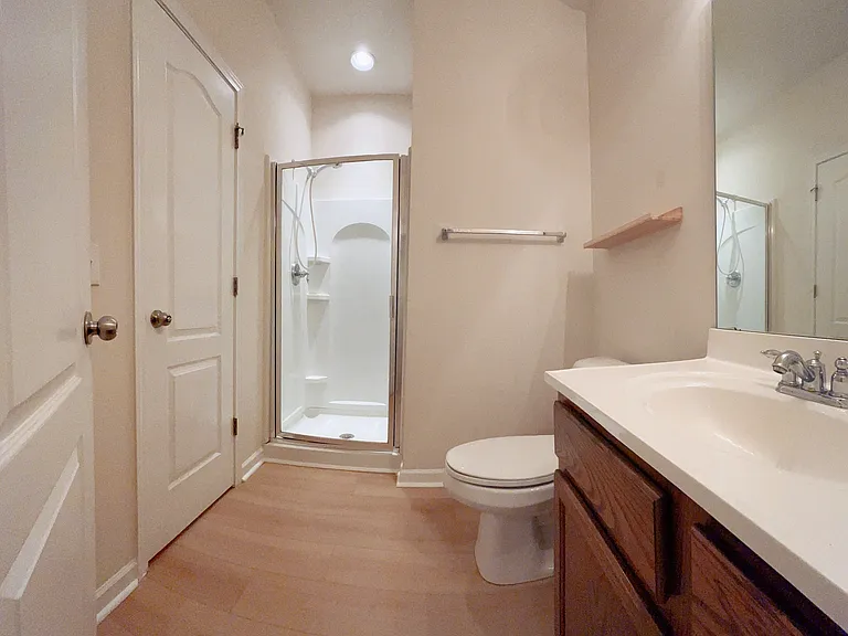 6523 Manitoba Ln — Photo 10
