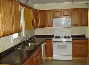 2nd image of 915 Wesley Ave